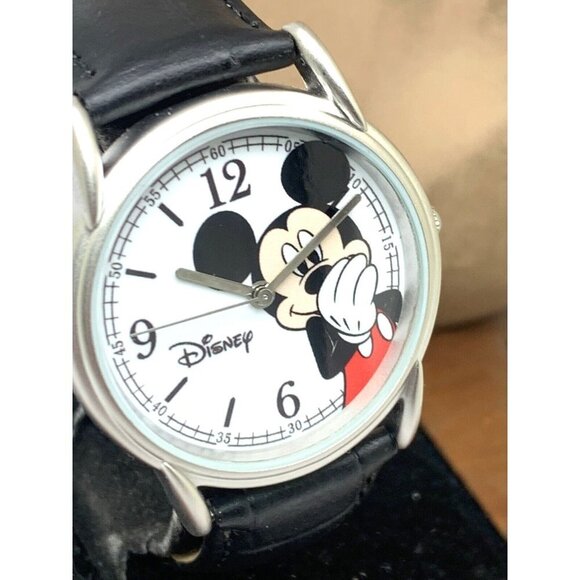 Disney Women\'s Watch Mickey Mouse White Dial Quartz Black Leather 35mm W… main image 13